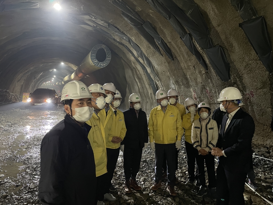 제312회 만덕~센텀 대심도 터널 공사 토사유출 관련 현장방문 사진