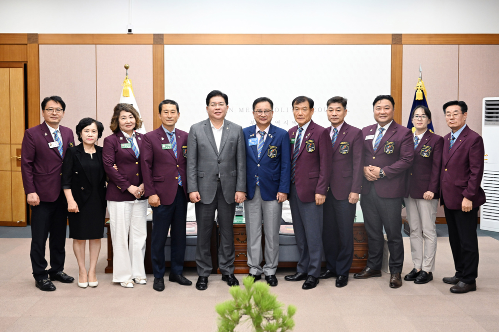 국제로타리 3661지구 신임 총재 예방(접견실)