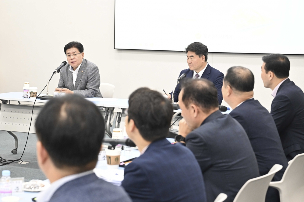 글로벌 거점 도시 건설 특별위원회 「신공항과 도시 인프라의 미래」 포럼 개최