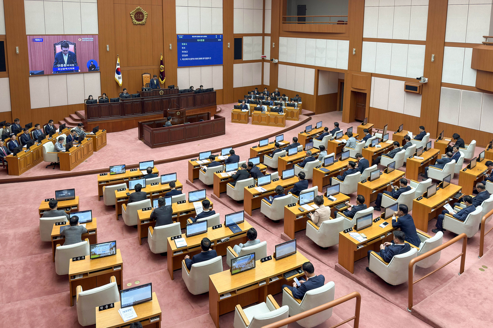 제329회 정례회 제1차 본회의(본회의장)