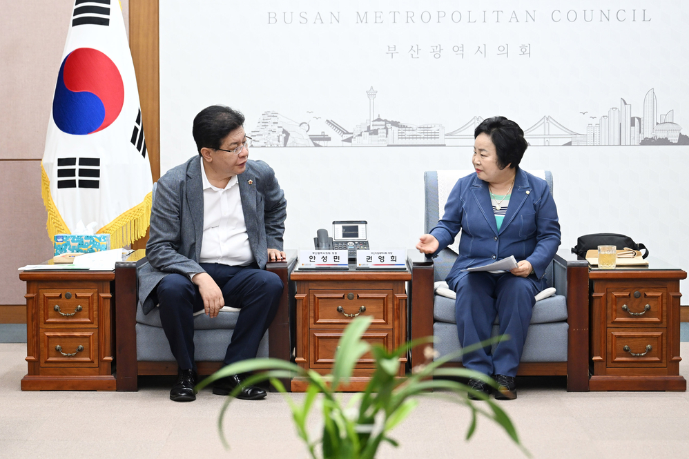 부산지방세무사회 신임 회장단 예방(접견실)