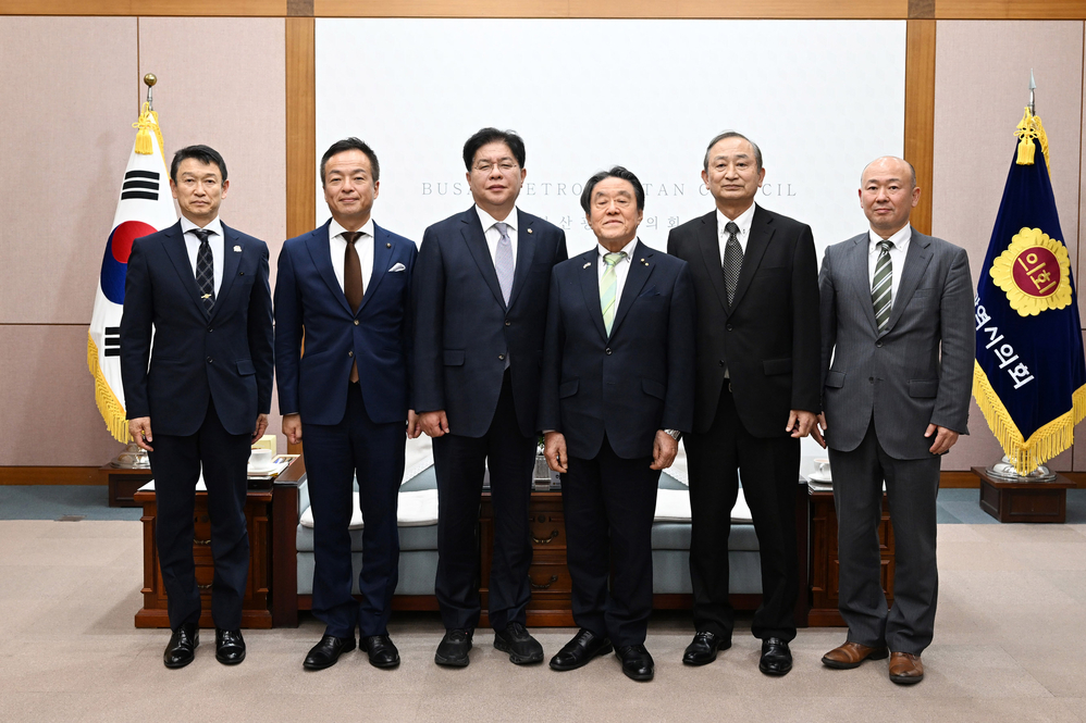 일본 시모노세키시 의장 및 시장 접견(접견실)