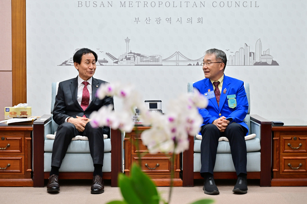 국제로타리 3661지구 신임총재단 예방(접견실)