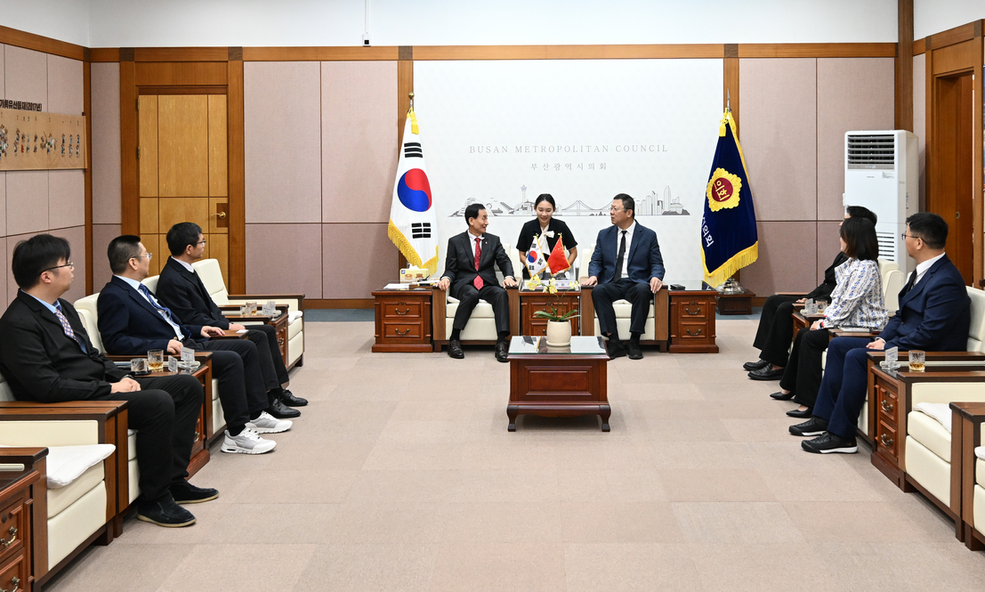 중국 장쑤성 기업가 연합 대표단 접견(접견실)