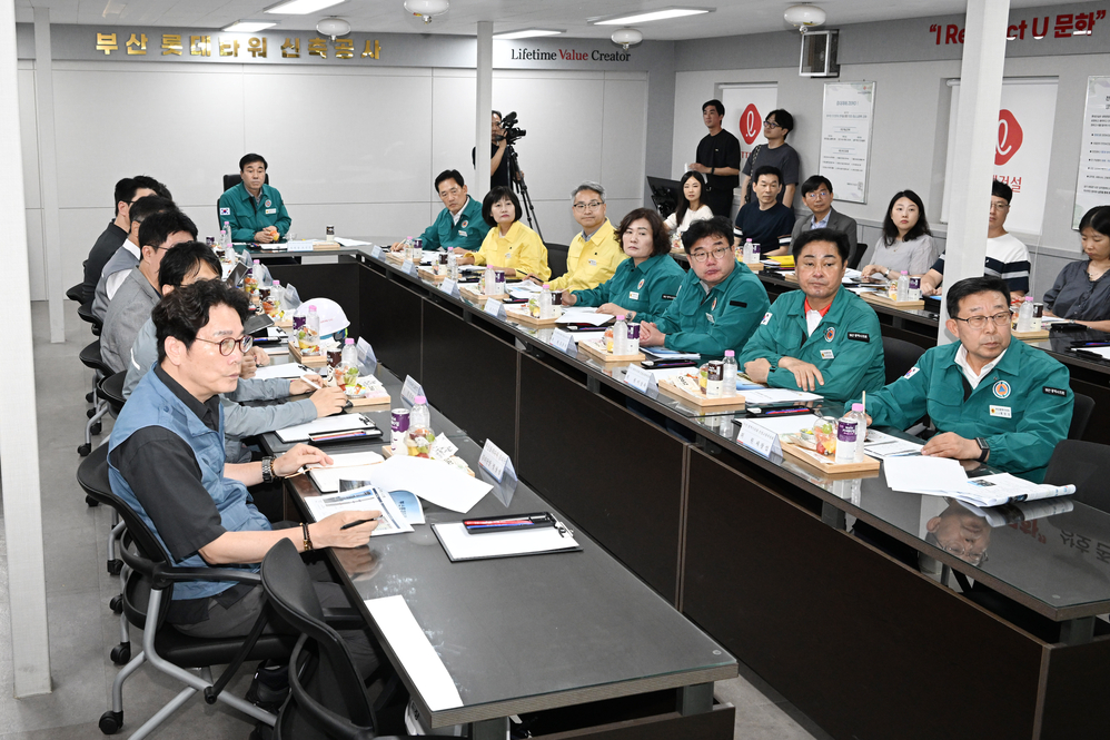 제339회 임시회 건설교통위원회 현장방문(부산롯데타워)